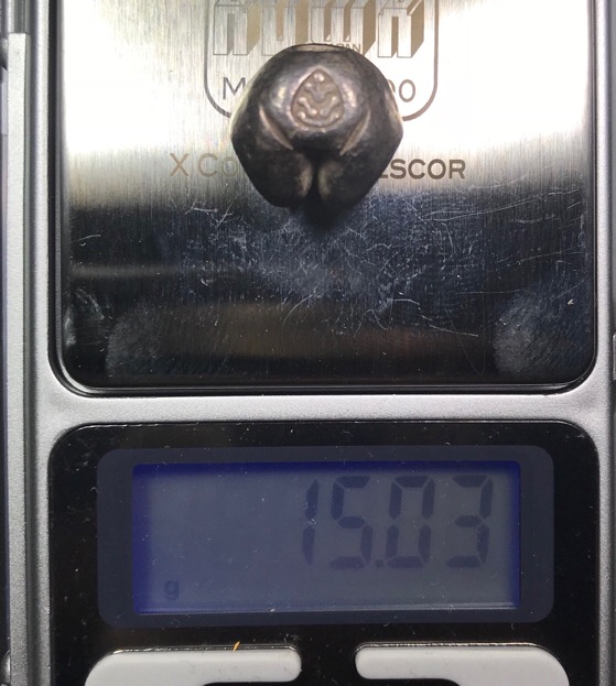 พดด้วงสมัยอยุธยา ตราพระซ่อมดอกไม้ หนัก1บาท สภาพสวยมาก