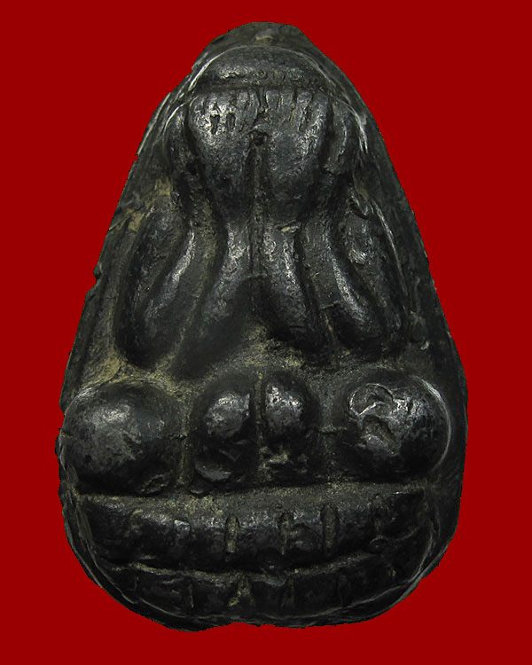 พระปิดตาหลังยันต์ หลวงพ่ออยู่ วัดบางหัวเสือ จ.สมุทรปราการ เนื้อเมฆพัตร