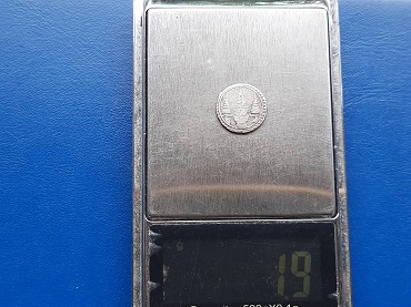 เหรียญ เฟื้อง ช้าง-พาน ร.5 ตลก ปั๊มเคลื่อน เนื้อเงิน น้ำหนัก 1.9 กรัม เดิมๆ