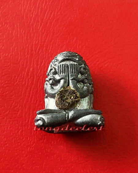 	พระปิดตายันต์ยุ่ง หลวงพ่อนารถ วัดศรีโลหะราษฎร์บำรุง จ.กาญจนบุรี องค์นี้จิ๋วแต่แจ๋วค่ะ