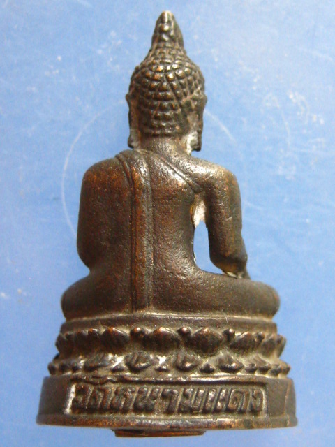 รูปหล่อ หลวงพ่อบุญลือ วัดหนามแดง สมุทรปราการ