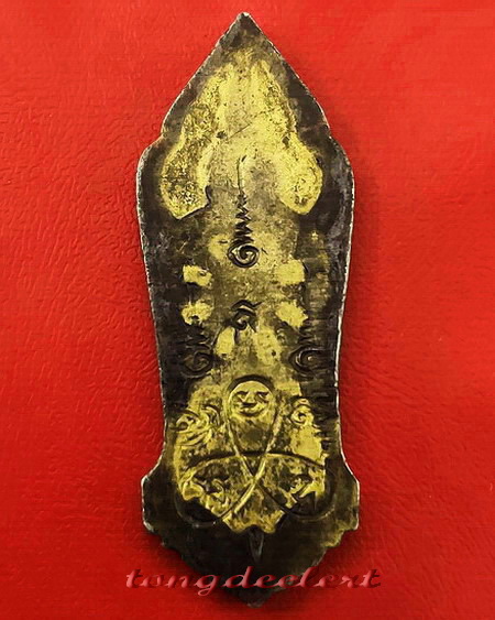 พระลีลา 25 พุทธศตวรรษ เนื้อชิน พิมพ์หางหงส์ สวยมากค่ะ