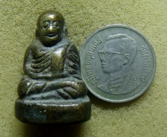 **วัดใจ**รูปหล่อหลวงพ่อเงิน วัดบางคลาน พิมพ์ขี้ตา เนื้อทองผสม เก่าๆ**สวยๆ เชิญชมครับ