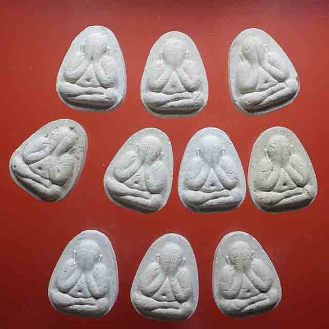 ***10องค์สุดคุ้ม***พระปิดตา หลวงพ่อคูณปริสุทโธ วัดบ้านไร่ รุ่นกูคูณศรีสองรักให้รวย ปี2536 