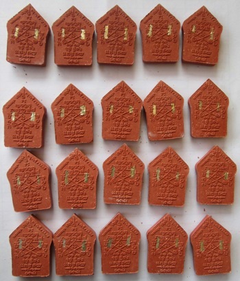 ***แพ็ค20องค์สุดคุ้ม***ขุนเเผนพรายกุมารพิมพ์ใหญ่ฝังตะกรุดเงิน หลวงพ่อคูณ ปริสุทโธ ปี2557