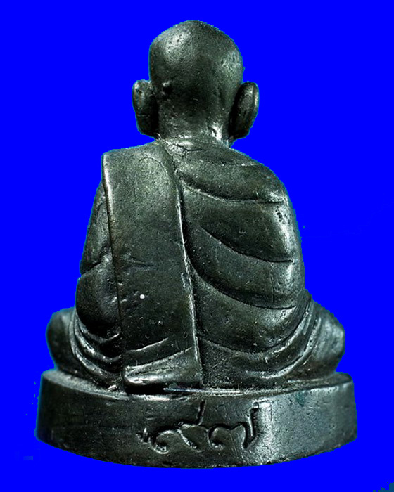 รูปหล่อ พ่อท่านไข่ วัดลำนาว ก้นอุ ฉลองอายุ 97 ปี 52 เนื้อนวะ สวยครับ