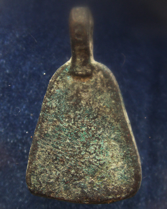 แท้จากวัด...เหรียญหล่อจอบใหญ่ หลวงพ่อเงิน รุ่นปืนแตก วัดคงคาราม (บางคลานใต้) พร้อมกล่องเดิม (4)