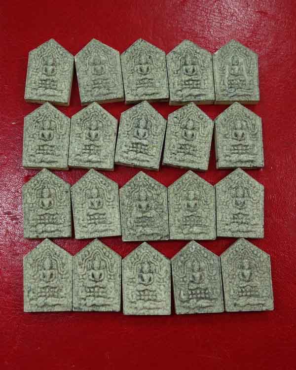 ***แพ็ค20องค์สุดคุ้ม***ขุนเเผนพรายกุมารพิมพ์เล็กกรรมการเนื้อแตกลายงาฝังตะกรุดเงิน หลวงพ่อคูณ ปริสุทโ