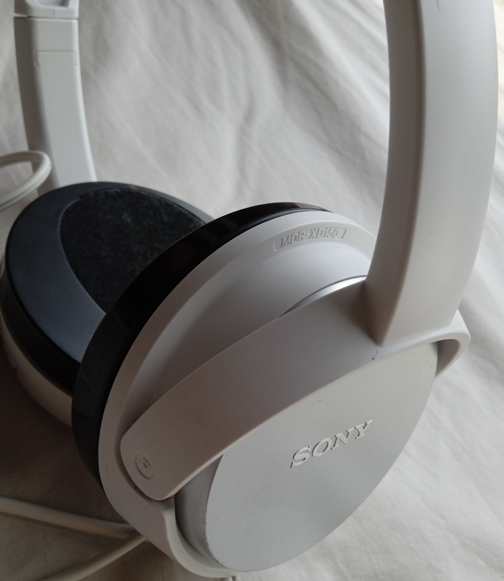 หูฟัง SONY MDR-XD150 ขายถูกๆไปเลยครับ