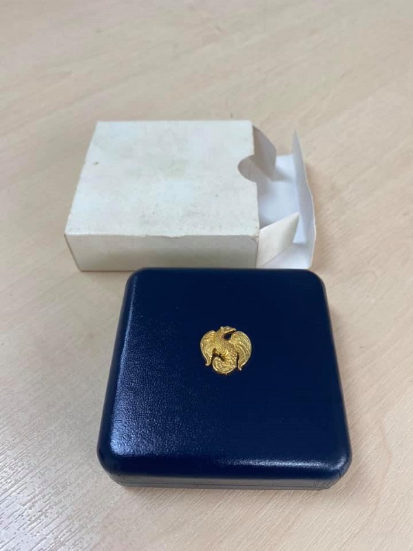 เหรียญฉลองสิริราชสมบัติครบ50ปี กาญจนาภิเษก ร.9 เนื้อเงินขัดเงา ราคาหน้าเหรียญ150บาท