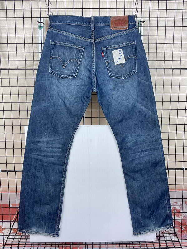 Levi's Denim Jean Made in China เอววัดจริง 33 ยาว 38