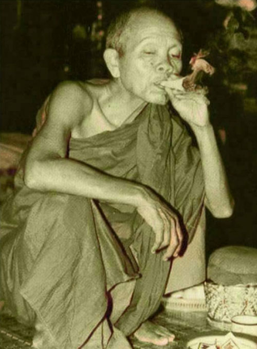 เปิดประมูล 20 บาททุกรายการ รูปหล่อพระพุทธรูปเชียงแสนสิงห์ ๑ หลวงพ่อคูณ ปริสุทโธ ๒๕๓๗