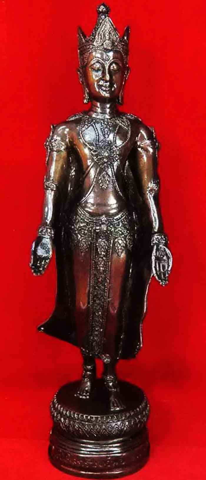 พระบูชา พระปางเปิดโลก รุ่นเปิดโลกรับทรัพย์