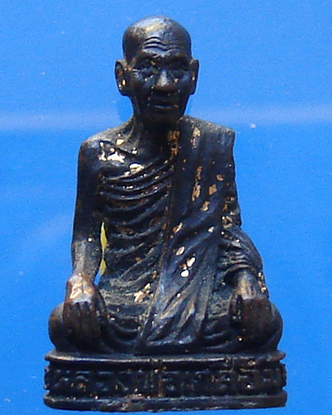 รูปหล่อหลวงพ่อเกลื้อม วัดฉลอง ภูเก็ต ปี 2532