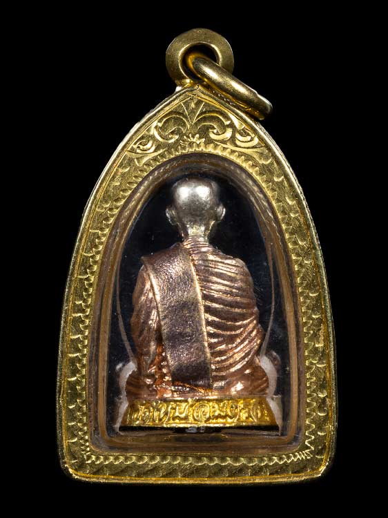 รูปเหมือนสมเด็จพุทธาจารย์โต เนื้อโลหะชุบสามกษัตริย์ ออกวัดใหม่อมตรส ปี2540 