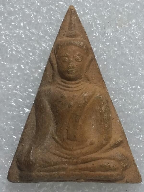 พระนางพญาเนื้อดิน ไม่ทราบวัด เคาะเดียวครับ