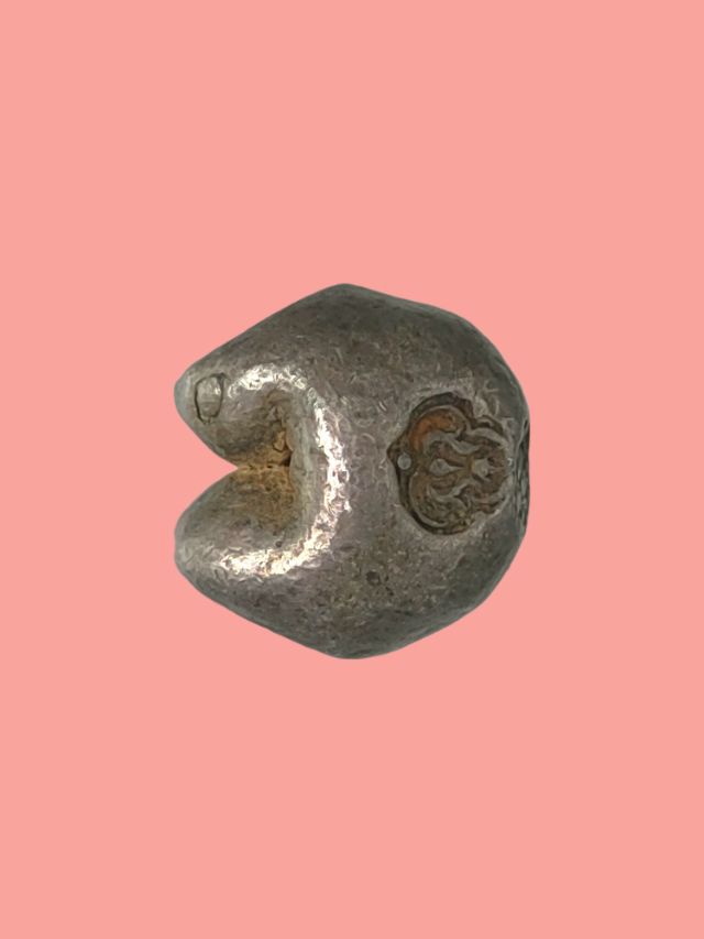 เงินพดด้วง ร.1 เนื้อเงินแท้ ตอกตราจักร-อุณาโลม ขนาด1บาท ตราชัดมาก หายากมาก พกไว้เป็นศิริมงคล และของส