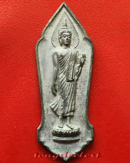 พระลีลา 25 พุทธศตวรรษ เนื้อชิน สวยมากค่ะ