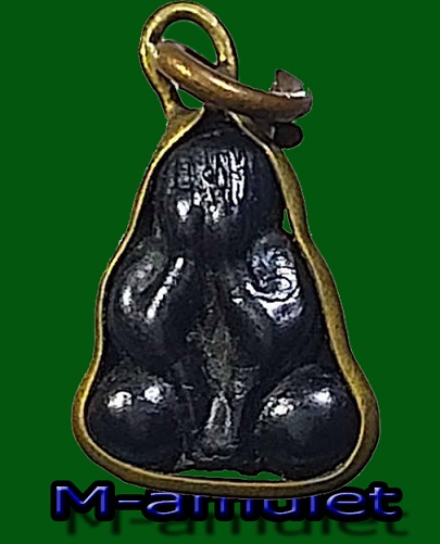 พระปิดอตาพิมพ์ลองหน้า เนื้อเมฆสิทธิ์ เลี่ยมจับจอยโบราณ ไม่ทราบที่