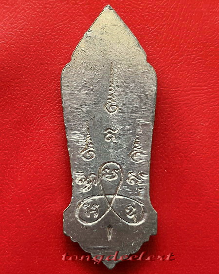 พระลีลา 25 พุทธศตวรรษ เนื้อชิน จมูกโด่ง สวยมากค่ะ