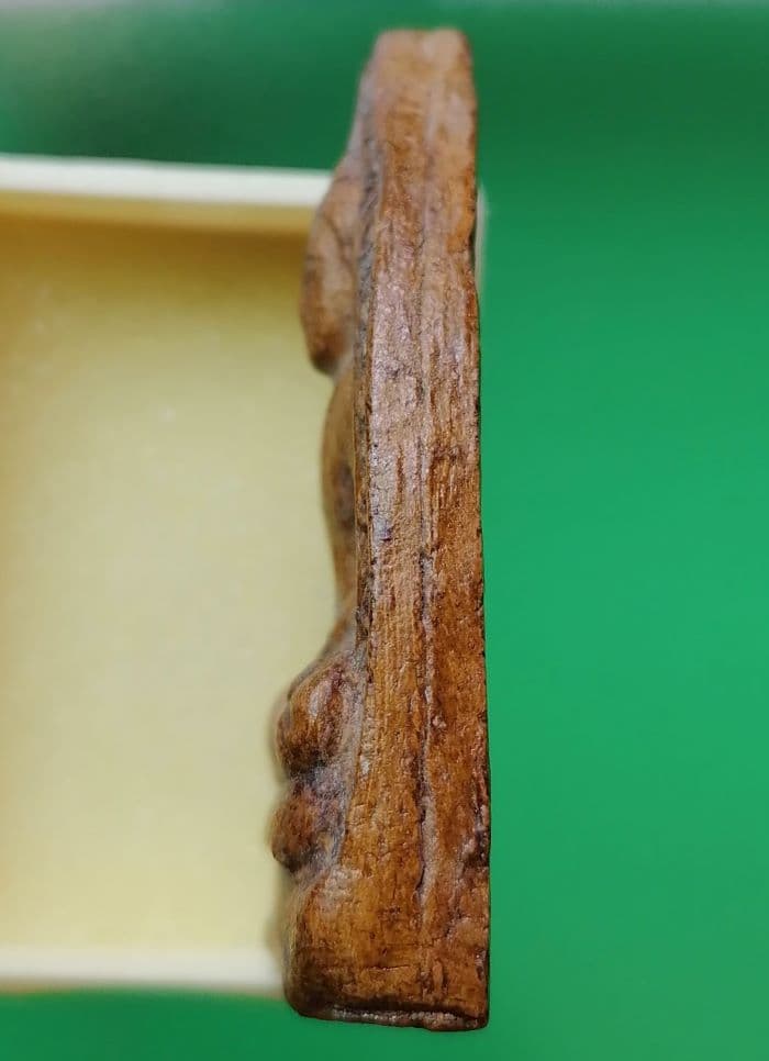 พระหลวงพ่อขอม วัดไผ่โรงวัว จ.สุพรรณบุรี ไม่ทราบปีสร้าง