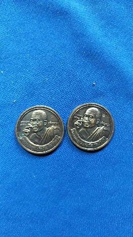 100เดียว ล.พ.คูณปี36 สองเหรียญ