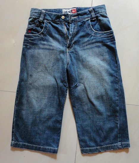 ยีนส์ขาสั้น QUIKSILVER ของแท้ ลูกเล่นดีไซน์ทั้งตัว อย่างแจ่ม QuikJean เอว29-30นิ้ว