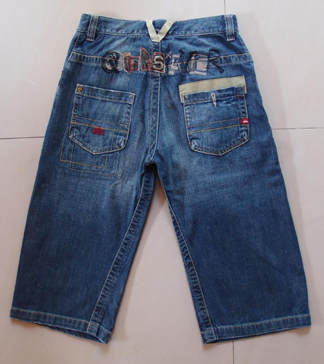 ยีนส์ขาสั้น QUIKSILVER ของแท้ ลูกเล่นดีไซน์ทั้งตัว อย่างแจ่ม QuikJean เอว29-30นิ้ว
