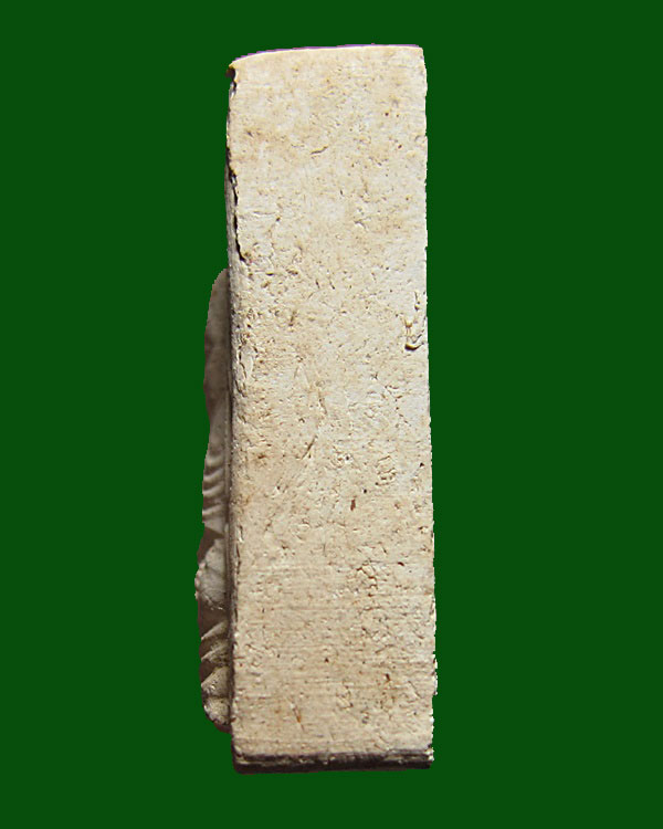 พระผงของขวัญ หลวงพ่อเงิน วัดท้ายน้ำ รุ่นสร้างสะพาน ปลุกเศกโด ย หลวงพ่อเกษม เขมโก พ.ศ. 2528 กล่องเดิม