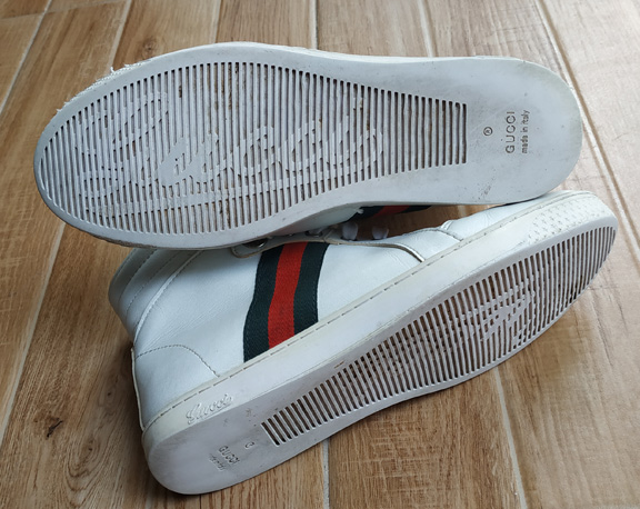 รองเท้า GUCCI สีขาว วินเทจ สภาพยังสวย พื้นยังโอเค