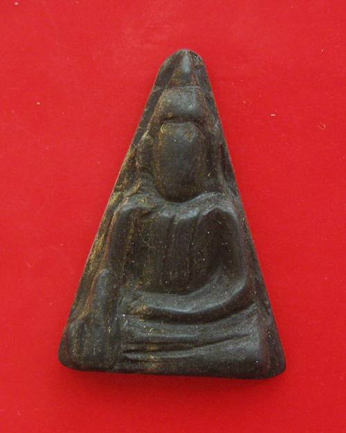 พระสมเด็จนางพญางิ้วดำ รุ่นเสตุวารี หลวงพ่อเกษม เขมโก ปี 27