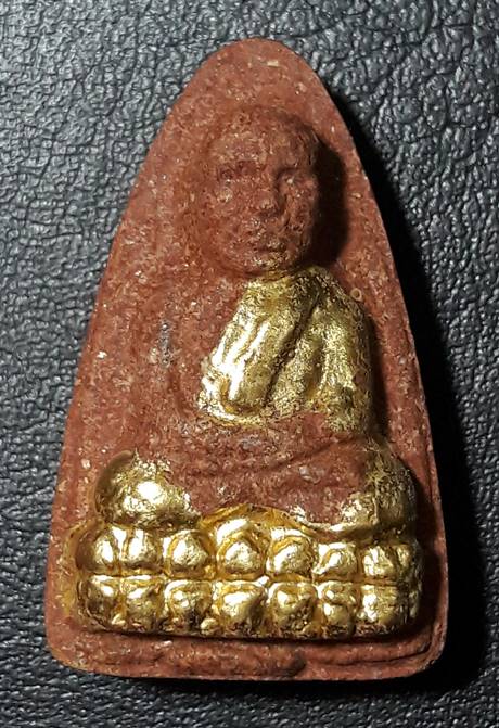 พระหลวงพ่อทวดพิมพ์ใหญ่-หลังพระราหู ปิดทอง วัดห้วยมงคลพิธีใหญ่ รุ่นปาฎิหาริย์ วัดห้วยมงคล 2549  