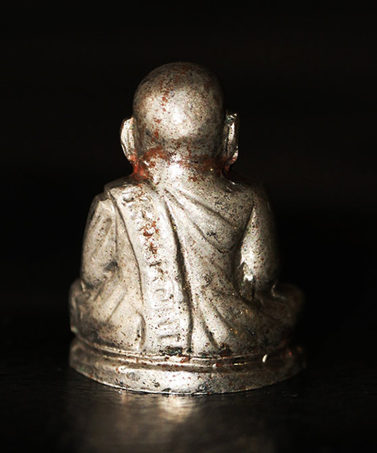 หลวงพ่อเงิน บางคลาน ปี 15 วัดท้ายน้ำสร้าง สภาพใช้ พร้อมบัตรรับรองครับ