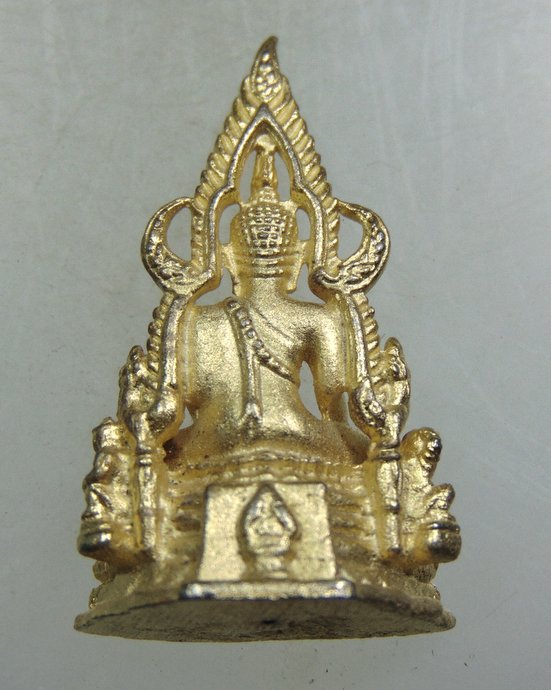 ๒๐ รูปหล่อพระพุทธชินราช