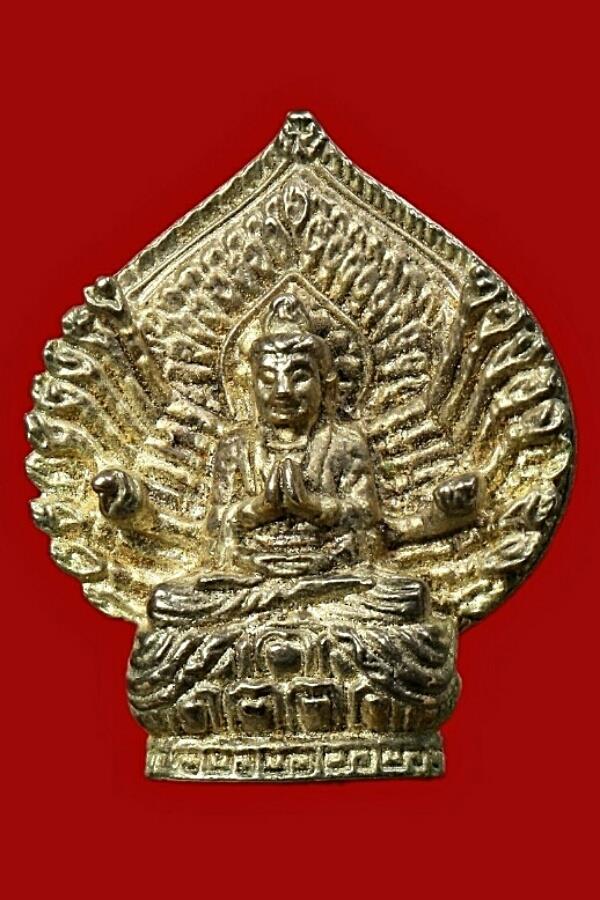 พระโพธิสัตว์กวนอิมปางพันมือ