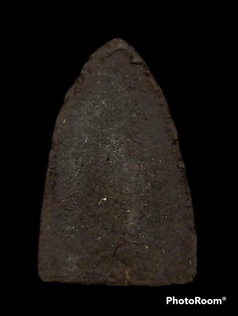 เคาะแรกแดง หลวงปู่ทวด เนื้อว่าน วัดช้างไห้ รุ่นเจ้าฟ้าเพชรรัตน์