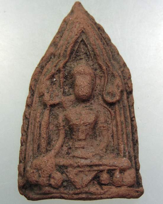 ๒๐พระขุนแผนเนื้อดินเก่า