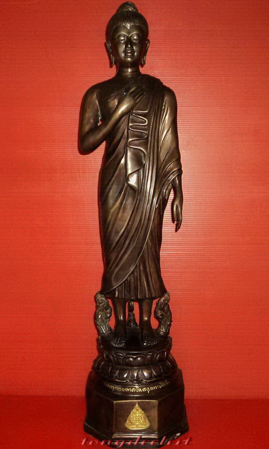 พระพุทธมงคลวิมลบูรพาโสภิต จ.สระแก้ว ขนาดใหญ่ สวยมากค่ะ