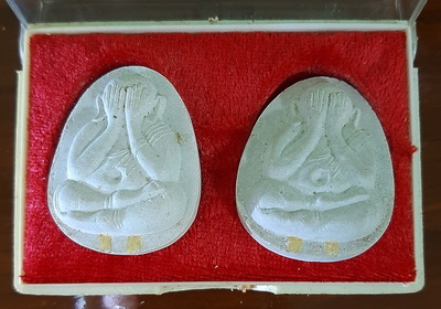 หลวงปู่โต๊ะ วัดประดู่ฉิมพลี พิมพ์จัมโบ้ 108ปี ตะกรุดทองคำคู่ ชุดกล่องเดิม 2 องค์สวยมาก