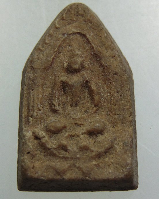 ๒๐ พระพุทธเนื้อผง