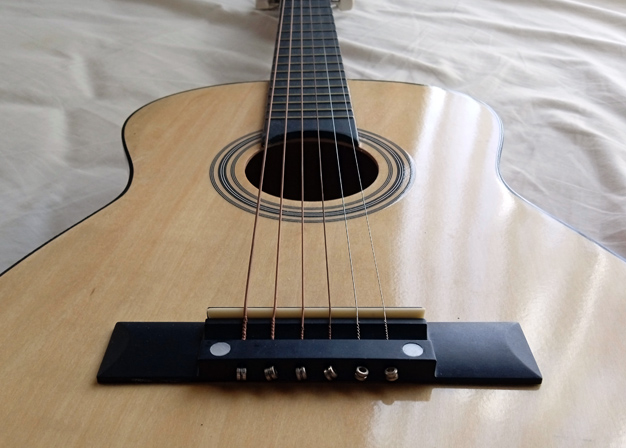กีตาร์ Kazuki KZ-30 สวยมาก
