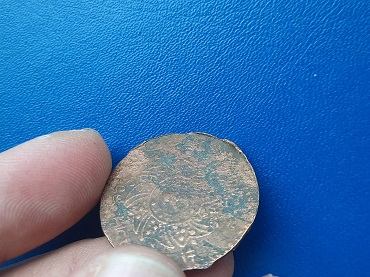 เหรียญตลก ซีก ทองแดง ร.4 แบบบาง เอียงซ้าย+ขอบเนื้อเกิน เดิมๆ