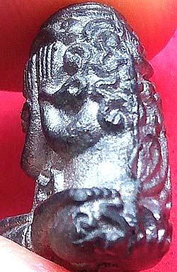 *ปิดตายันต์ยุ่ง หลวงพ่อนารถ วัดศรีโลหะราษฏร์บำรุง กาญจนบุรี ปี๒๕๒๐ เนื้อตะกั่ว*