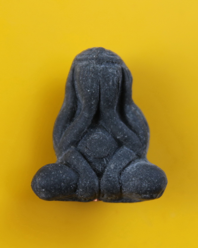 ปิดตายันต์กลับเนื้อผงใบลานหลวงปู่แย้ม วัดตะเคียน 