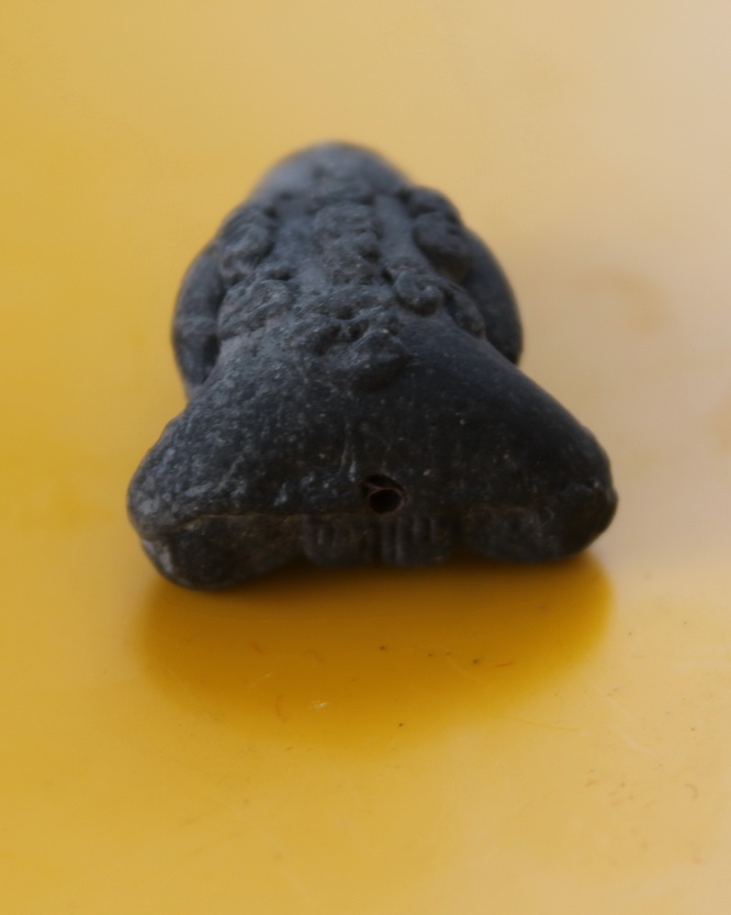 ปิดตายันต์กลับเนื้อผงใบลานหลวงปู่แย้ม วัดตะเคียน 