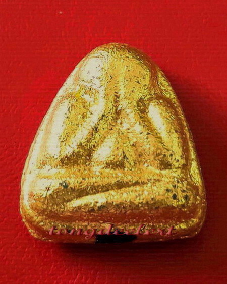 พระปิดตา หลวงพ่อเล็ก วัดสันติคิรีศรีบรมธาตุ(วัดเขาดิน) จ.กาญจนบุรี พิมพ์กรรมการปิดทองเดิม สวยมากค่ะ