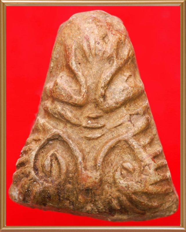 พระปิดตาหลวงปู่เอี่ยม วัดหนัง พิมพ์หัวบานเย็น