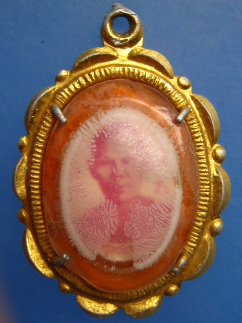 ล็อกเก็ต พระครูวิเชียร วัดทะเลบก จ.นครปฐม ปี2519