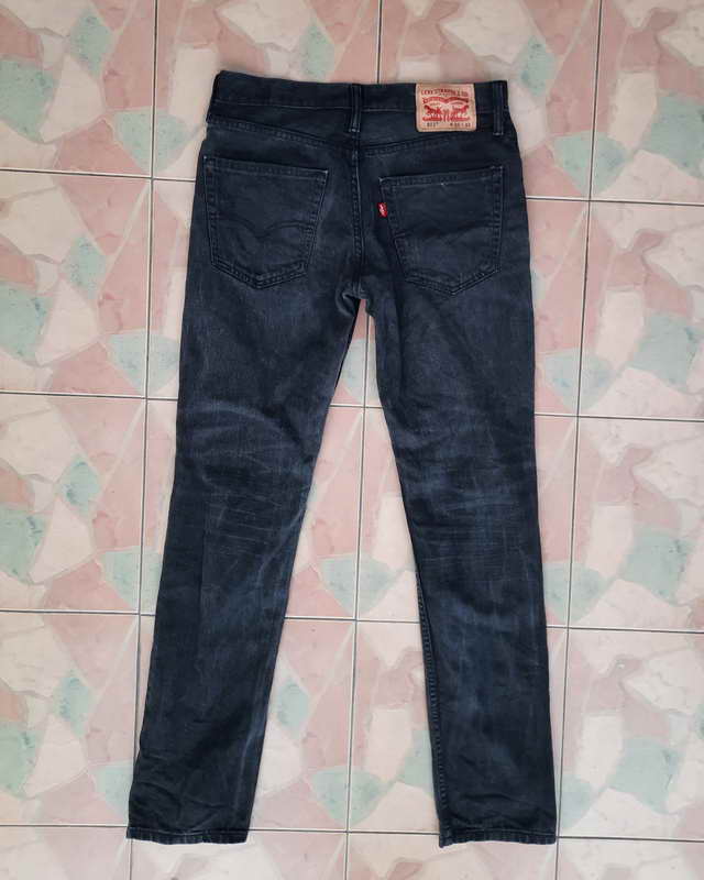 กางเกงยีนส์ Levi's 511สีดำ เอว32นิ้วยาว 42น้ว