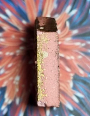 พระขุนแผนพรายกุมาร ปี 46 พิมพ์เล็ก เนื้อชมพู ตะกรุดทองแดง หลวงพ่อสาคร วัดหนองกรับ